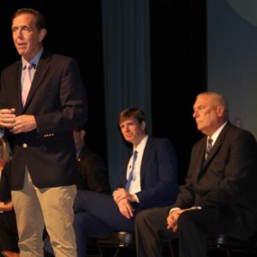Gubernatorial candidates talk education