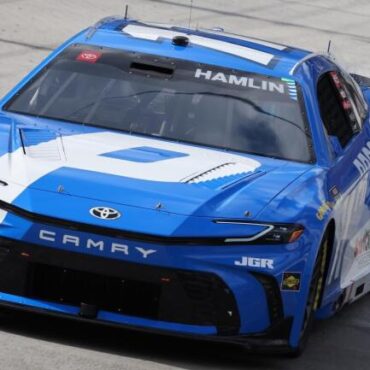 2025 Cracker Barrel odds, predictions, props: NASCAR at Nashville picks from model that nailed 21 winners