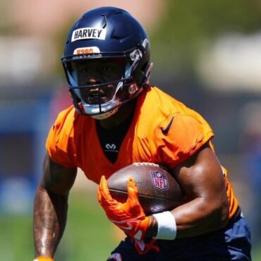 2025 Fantasy football draft prep: Rankings, strategy, rookies, advice, best 150 players from NFL insiders