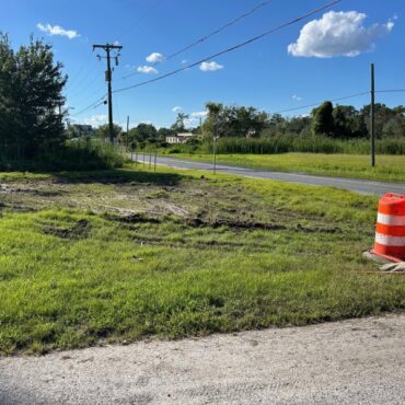 Collins Street block house comes down in Milton