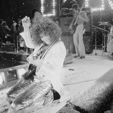 Listen to T. Rex’s Previously Unreleased 1970s Song “I’m Dazed”