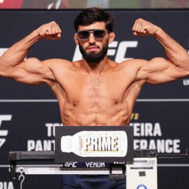 UFC Qatar: Arman Tsarukyan vs. Dan Hooker, Belal Muhammad vs. Ian Machado Garry headline November event