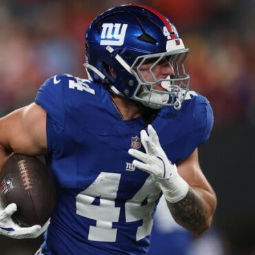 Fantasy Football Week 5 Start ‘Em & Sit ‘Em Running Backs: Cardinals, Bucs, Panthers injuries change landscape