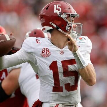 Alabama QB Ty Simpson benched in second half of Rose Bowl vs. Indiana