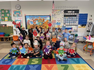 Lewes kindergarteners’ parade highlights literacy projects