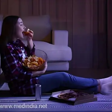 Stress + Late-Night Eating: A Risky Combo for Gut Health