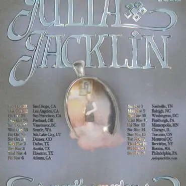 Julia Jacklin Signs to 4AD, Lines Up 2026 and 2027 Tour Dates