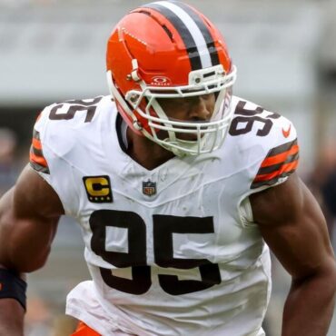 Myles Garrett traded from Browns to Rams as Los Angeles goes all in for Super Bowl run